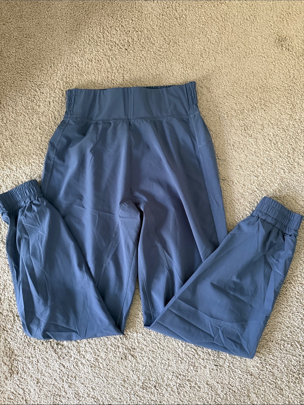 High-Waist Joggers S